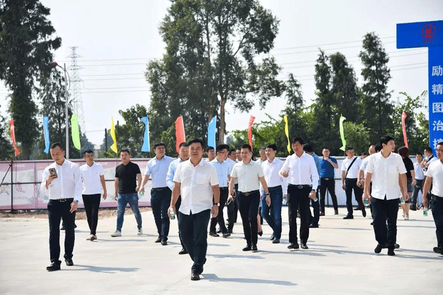 迪歐家具集團江睦工業(yè)園項目動工奠基儀式入場現場圖